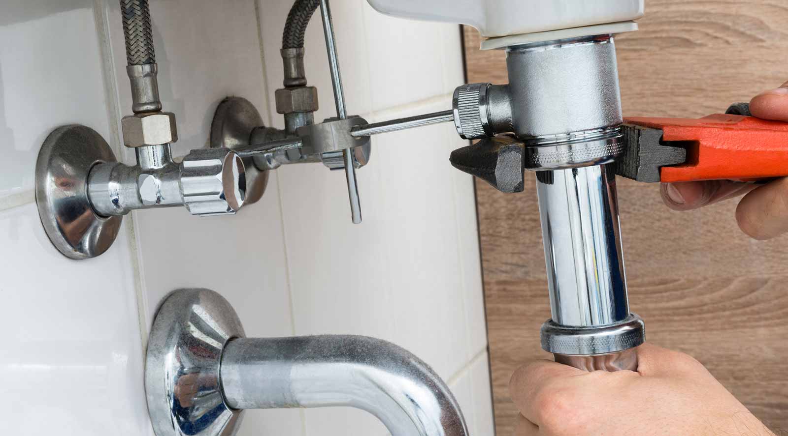 beat the heat- finding a reputable plumbing service post thumbnail image
