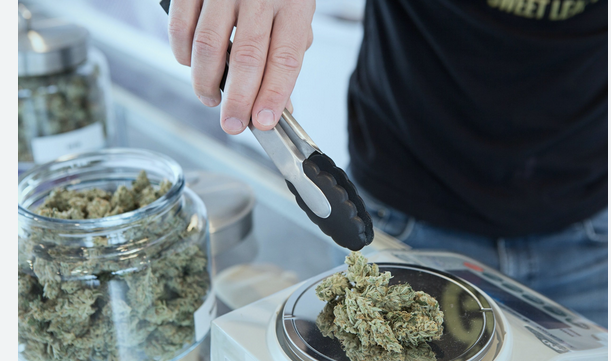 The Best Dispensaries Nearby: A Guide to Your Options for Quality Products post thumbnail image